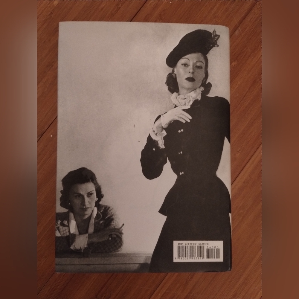 Book - Picture 3 of 3